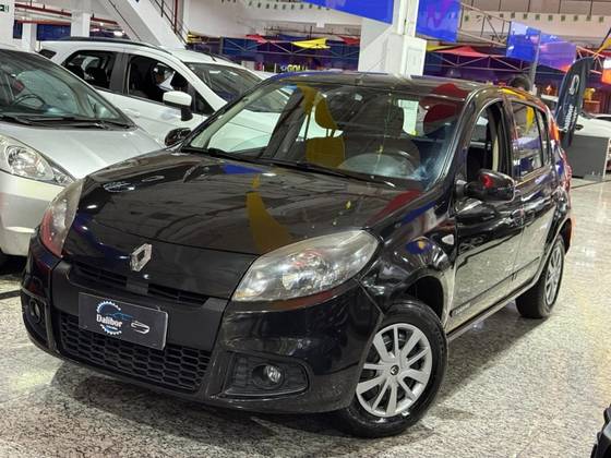 RENAULT SANDERO 1.0 EXPRESSION 16V FLEX 4P MANUAL RENAULT SANDERO 1.0 EXPRESSION 16V FLEX 4P MANUAL